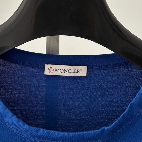 Moncler T-shirt Maglia Blue Men's Sz Medium 100% Authentic - Picture 4 of 10